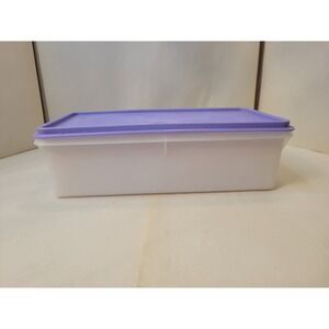 *RARE*‎ Tupperware Kracker Keeper Rectangular Food Storage Container Purple Lid